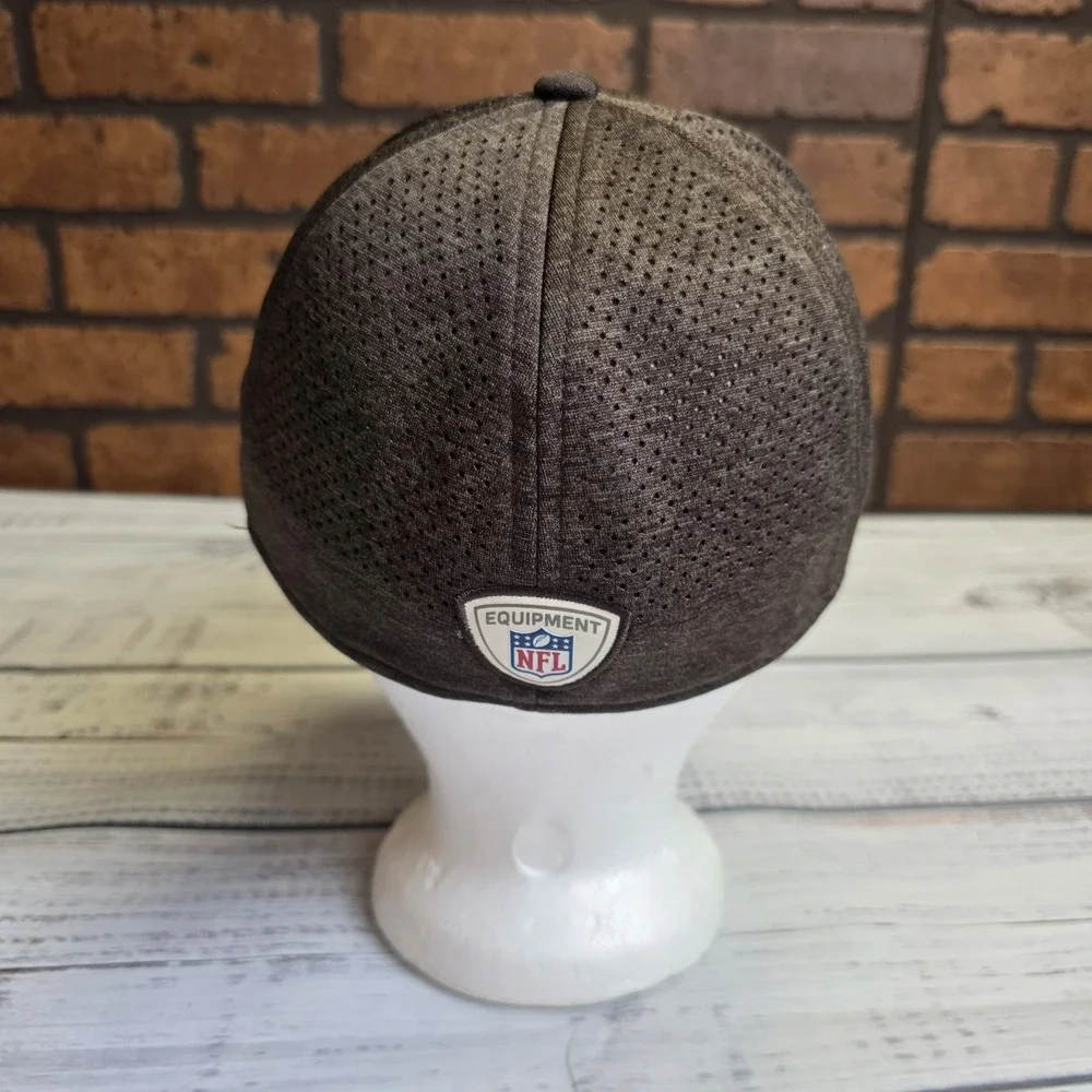 New‎ Era Cleveland Browns Hat Brown Fitted Small Medium Football 39THIRTY Cap